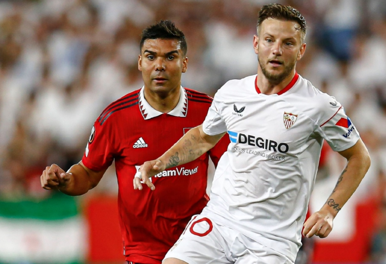 关于欧联转会期走向成谜；休斯敦火箭门线救险；态度坚定；赛季目标并未改变的信息