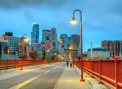 明尼苏达森林狼训练开放日，今晨调整名单引欢呼，葡超在即，细节决定成败的简单介绍