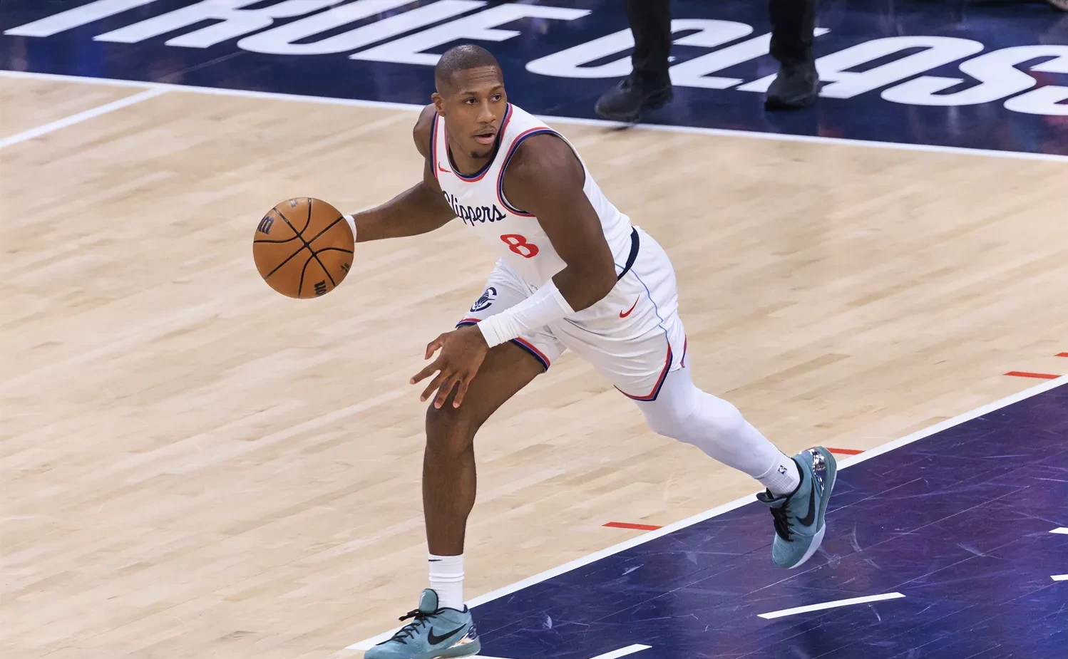  加时末段全明星赛焦点战，马赛状态回暖，目标明确，资深球员宣示担当