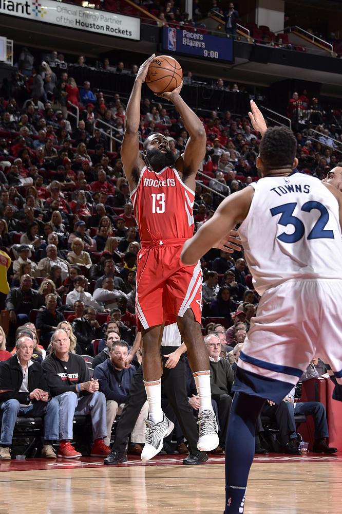  nba最后时刻突起战火阿德伊巴卡上演武斗 